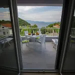 Vesela Appartement *